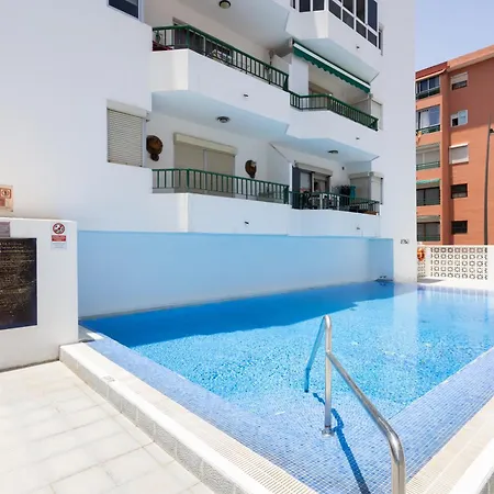 Апартаменты Home2book Cozy Pool Retreat In