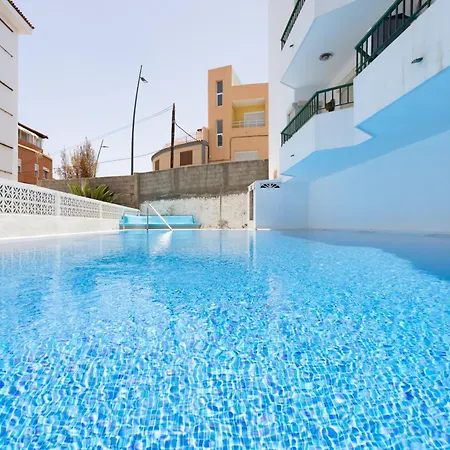 Апартаменты Home2book Cozy Pool Retreat In *