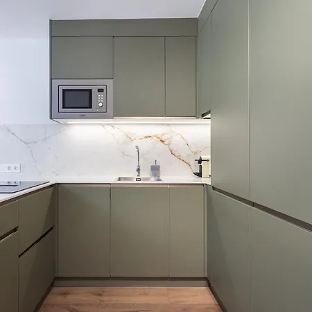 Апартаменты Home2book Cozy Pool Retreat In