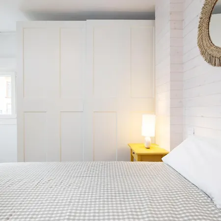 Апартаменты Home2book Cozy Pool Retreat In *