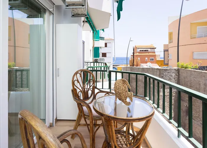 Home2book Cozy Pool Retreat In Apartment Candelaria